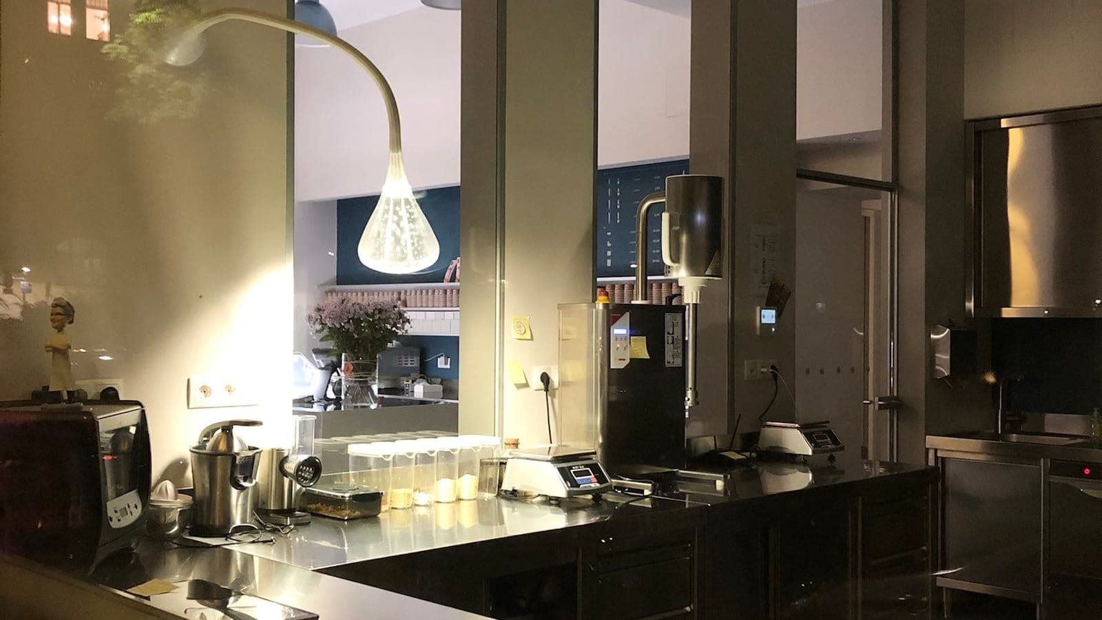 Stainless steel work counter and machines in the gelato atelier